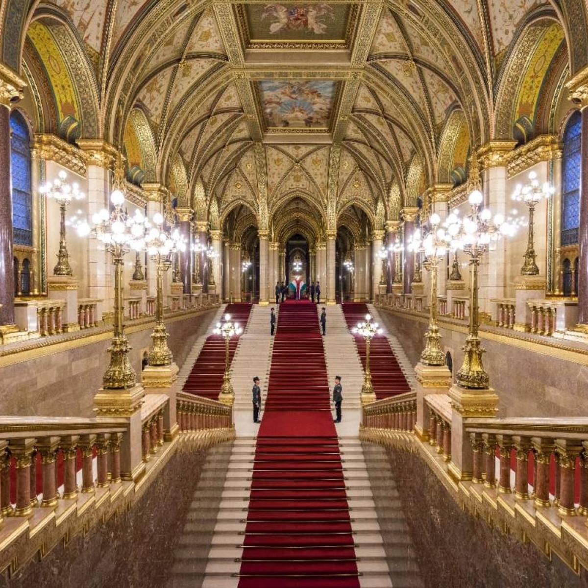 Országház (Parlament)