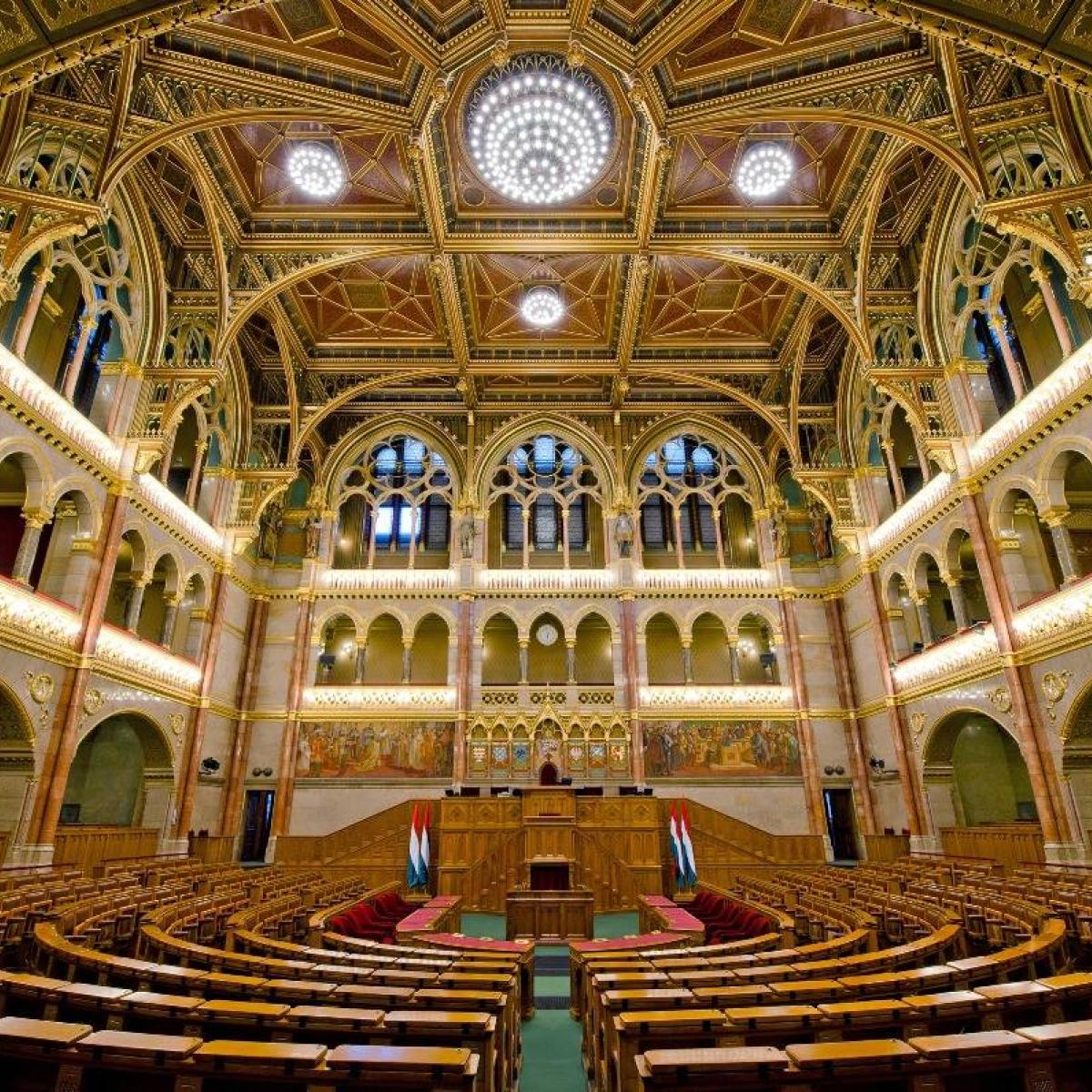 Országház (Parlament)
