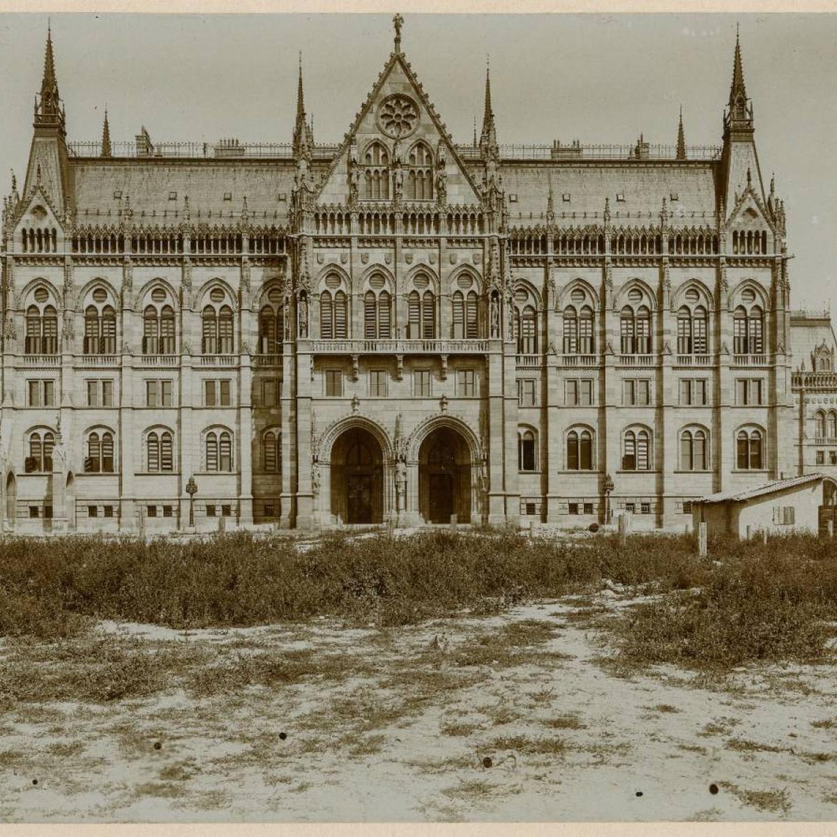 Országház (Parlament)