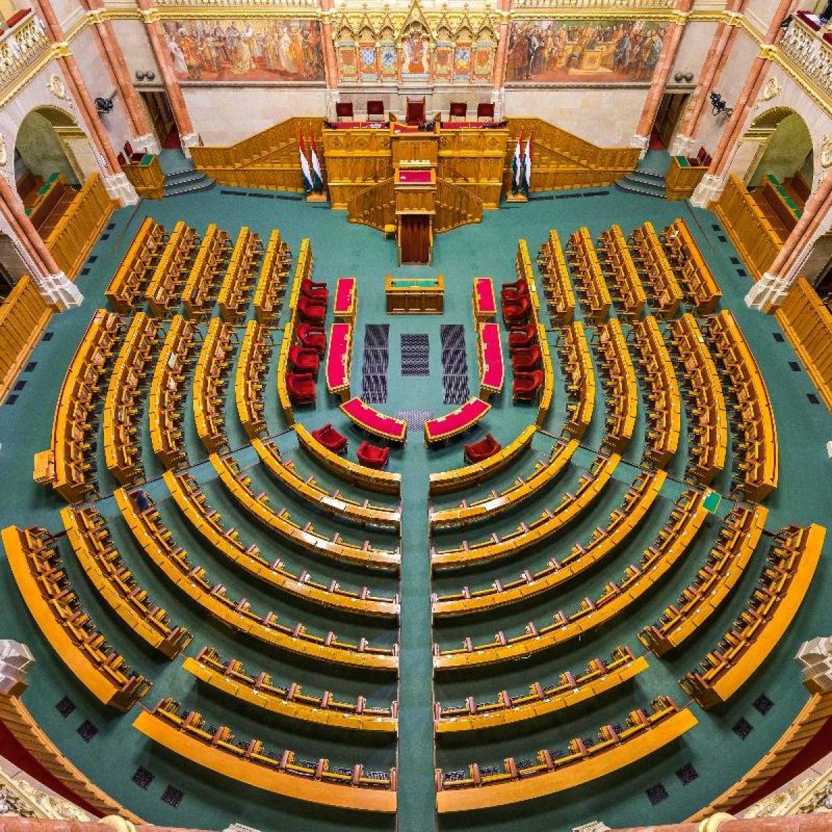 Országház (Parlament)