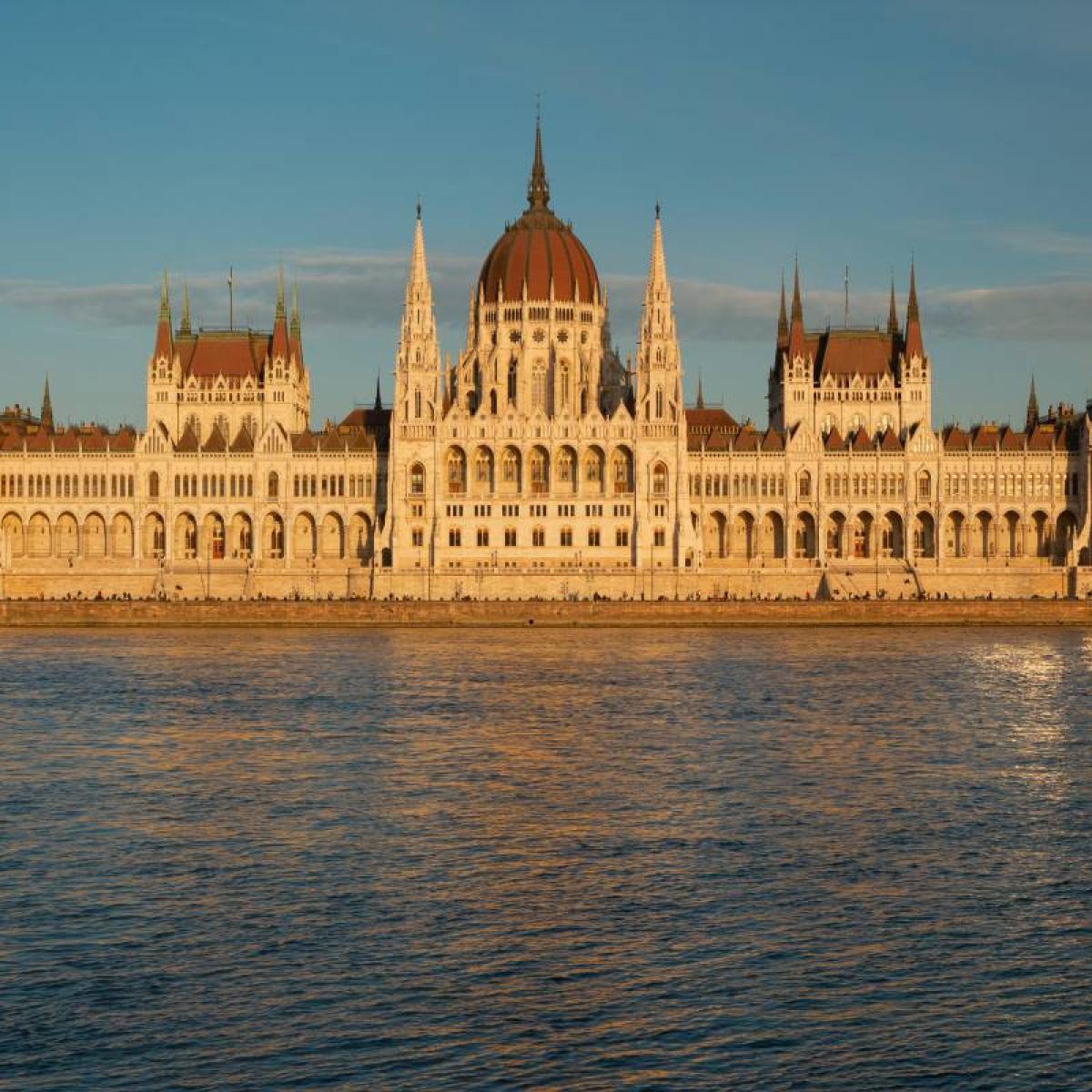 Országház (Parlament)